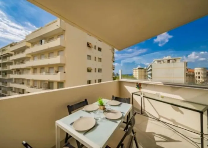 Magnifique Au Pied Des Plages Cannes