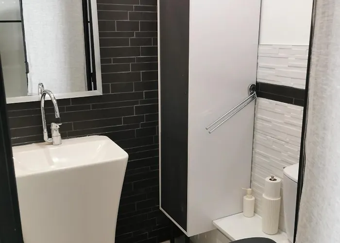 Magnifique Au Pied Des Plages Daire *